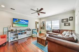 3807 Avenue R, Galveston, TX 77550 - Photo 7