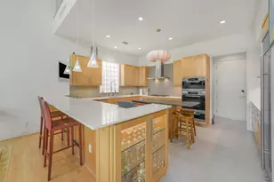 15 Hudson Cir, Houston, TX 77024 - Photo 9