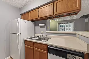 3600 Jeanetta St, Houston, TX 77063 - Photo 13