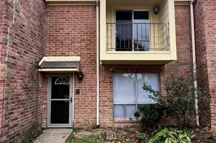 3208 Briar Ct, Baytown, TX 77521 - Photo 1