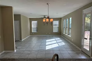 2606 Riverhollow Ln, Sugar Land, TX 77479 - Photo 9