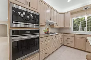 17 Buttonbush Ct, The Woodlands, TX 77380 - Photo 11