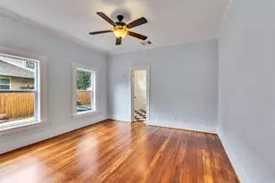 4534 Woodside St, Houston, TX 77023 - Photo 9
