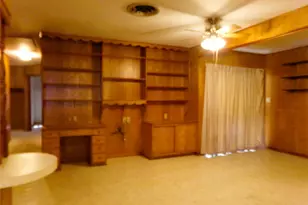 513 N Exchange St, Weimar, TX 78962 - Photo 3