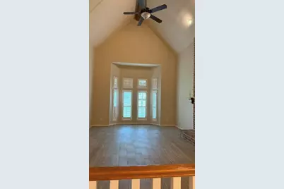 907 Goldfinch Avenue, Sugar Land, TX 77478 - Photo 9
