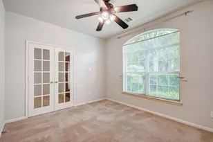 10004 Chestnut Creek Way, Pearland, TX 77584 - Photo 3