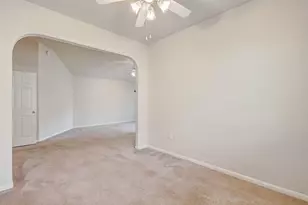 10004 Chestnut Creek Way, Pearland, TX 77584 - Photo 9