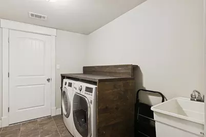 1910 East Avenue, Katy, TX 77493 - Photo 19