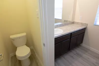 8627 Doris Oaks Circle, Houston, TX 77028 - Photo 13