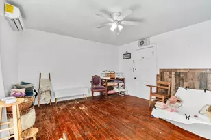 411 Willcox St, Anahuac, TX 77514 - Photo 25