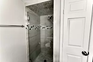 12235 W Village Dr, Houston, TX 77039 - Photo 11
