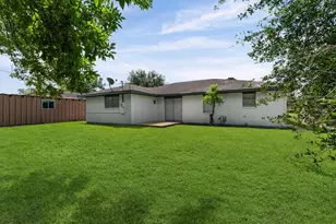 5403 Tavenor Ln, Houston, TX 77048 - Photo 15