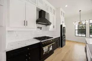 1716 Erin St, Houston, TX 77009 - Photo 15