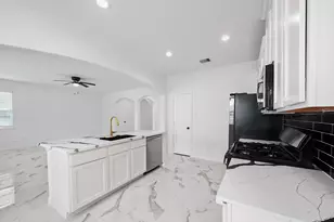 7730 Granite Terrace Ln, Houston, TX 77083 - Photo 9