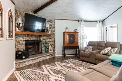 14902 Bernard Timbers Dr, East Bernard, TX 77435 - Photo 11