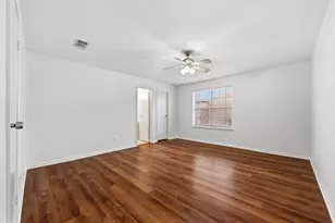 9850 Pagewood Ln, Houston, TX 77042 - Photo 23