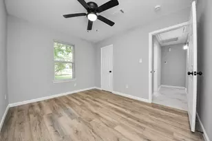 4914 Angleton St, Houston, TX 77033 - Photo 29