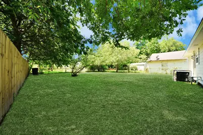 4914 Angleton Street, Houston, TX 77033 - Photo 39