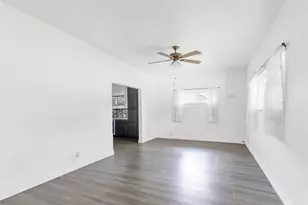 103 W Barrow St, Dayton, TX 77535 - Photo 7