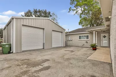103 W Barrow Street, Dayton, TX 77535 - Photo 3