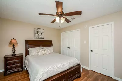 703 Laurel Grove Lane, Pearland, TX 77584 - Photo 15