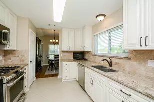 703 Laurel Grove Ln, Pearland, TX 77584 - Photo 5