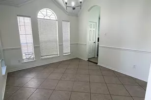 13319 Georgetown Dr, Sugar Land, TX 77478 - Photo 3