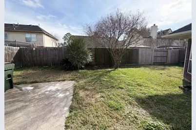 13319 Georgetown Drive, Sugar Land, TX 77478 - Photo 29