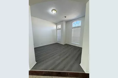 13319 Georgetown Drive, Sugar Land, TX 77478 - Photo 5