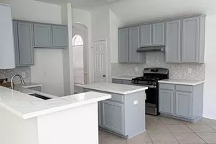 13319 Georgetown Dr, Sugar Land, TX 77478 - Photo 9