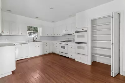 2707 57th Street, Galveston, TX 77551 - Photo 11