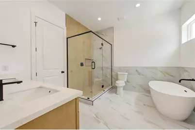 9007 Noel Street #A, Houston, TX 77033 - Photo 19