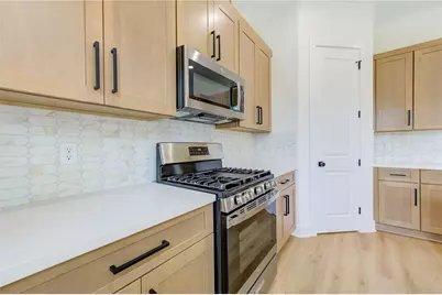 9007 Noel Street #A, Houston, TX 77033 - Photo 9