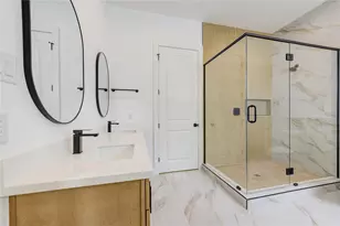 9007 Noel St, Houston, TX 77033 - Photo 21