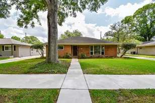 5727 Arboles Dr, Houston, TX 77035 - Photo 1