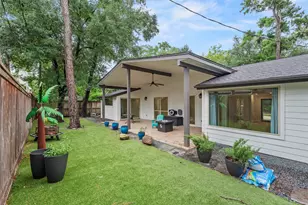12506 Winding Brook Ln, Houston, TX 77024 - Photo 31