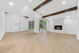 12506 Winding Brook Ln, Houston, TX 77024 - Photo 11