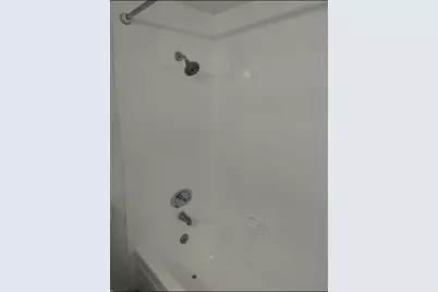 700 Thicket Lane Lane #910, Houston, TX 77079 - Photo 9