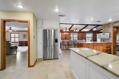 15151 Lakeview Drive, Beach City, TX 77523 - Photo 19