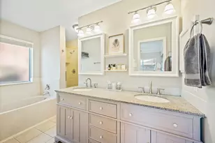 1937 Prairie Creek Dr, Pearland, TX 77581 - Photo 13