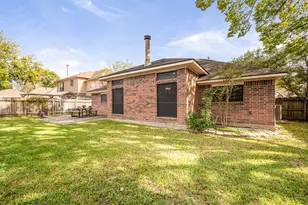 1937 Prairie Creek Dr, Pearland, TX 77581 - Photo 19