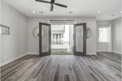 1329 Buescher Drive, Houston, TX 77043 - Photo 21