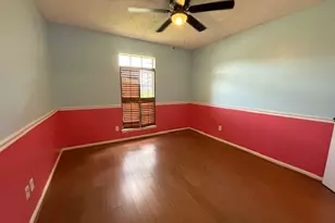 425 Countryside Dr, West Columbia, TX 77486 - Photo 13