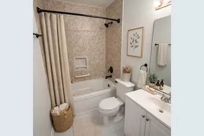 1639 Nichole Woods Drive, Houston, TX 77047 - Photo 11