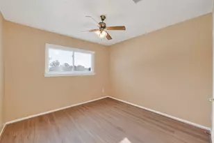 8462 Leawood Blvd, Houston, TX 77072 - Photo 27