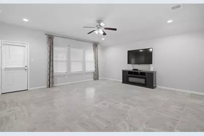 10110 Whitney Reach Drive, Rosharon, TX 77583 - Photo 15