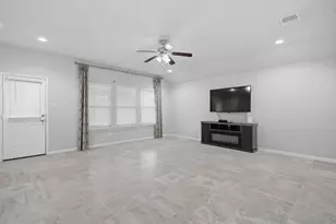 10110 Whitney Reach Dr, Rosharon, TX 77583 - Photo 15
