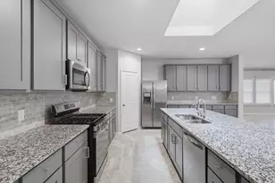 10110 Whitney Reach Dr, Rosharon, TX 77583 - Photo 9