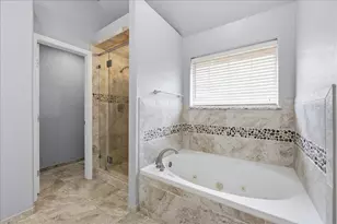 2406 Golden Oak Dr, Orange, TX 77632 - Photo 17
