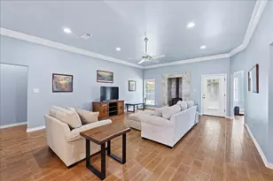 2406 Golden Oak Dr, Orange, TX 77632 - Photo 5